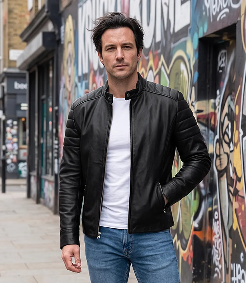 Schwarze Herrenjacke aus Lammleder im Bikerstil